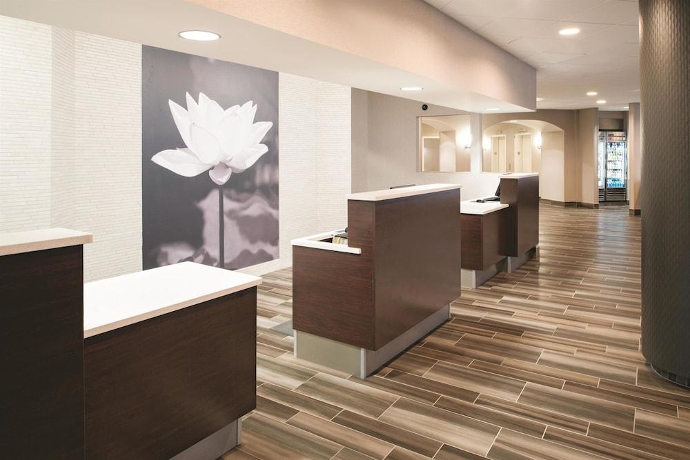 La Quinta By Wyndham Tacoma - Seattle Hotel Екстериор снимка